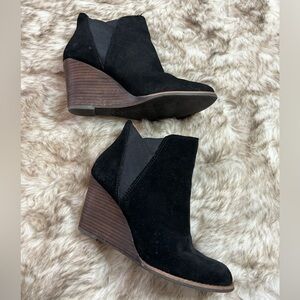 Lucky Brand Black Suede Booties